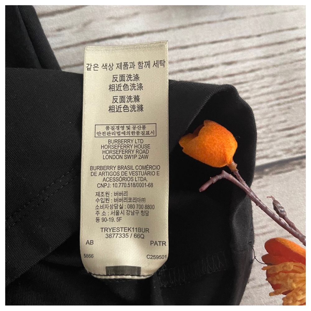 Burberry 3/4 Length Check Cuff Stretch-Cotton Top - Picture 5 of 9